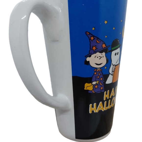 Peanuts Happy Halloween Mug - Picture 4 of 9